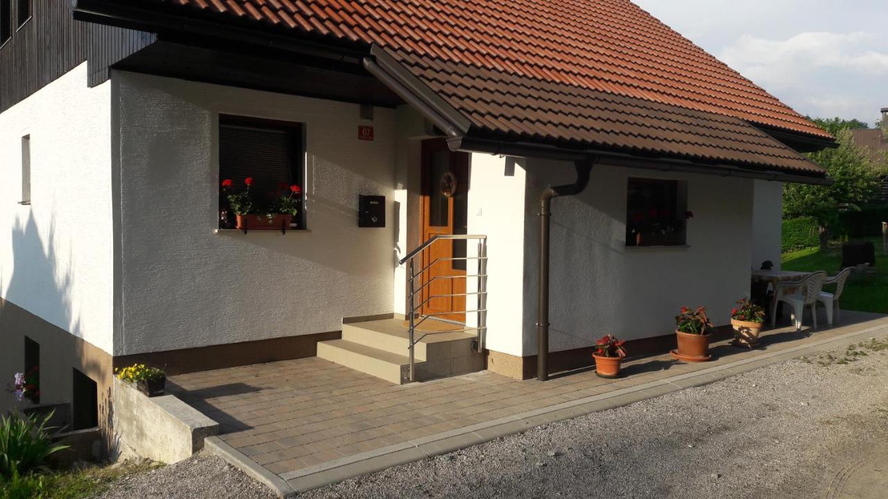 B&B Cerne Polhov Gradec Exterior foto
